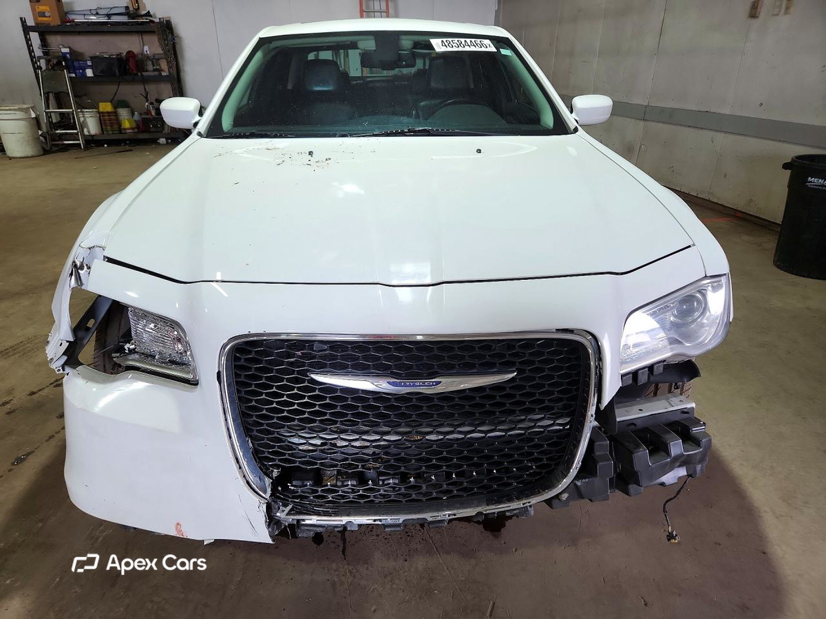 Chrysler 300 2016