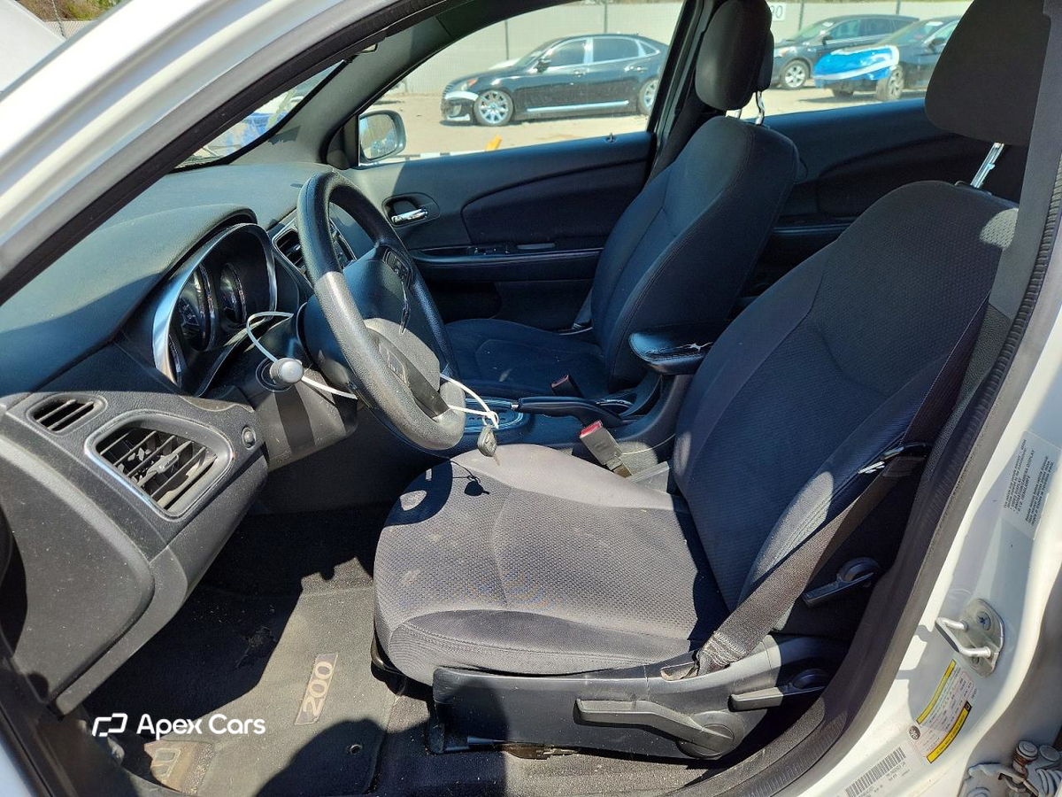 Chrysler 200 2014