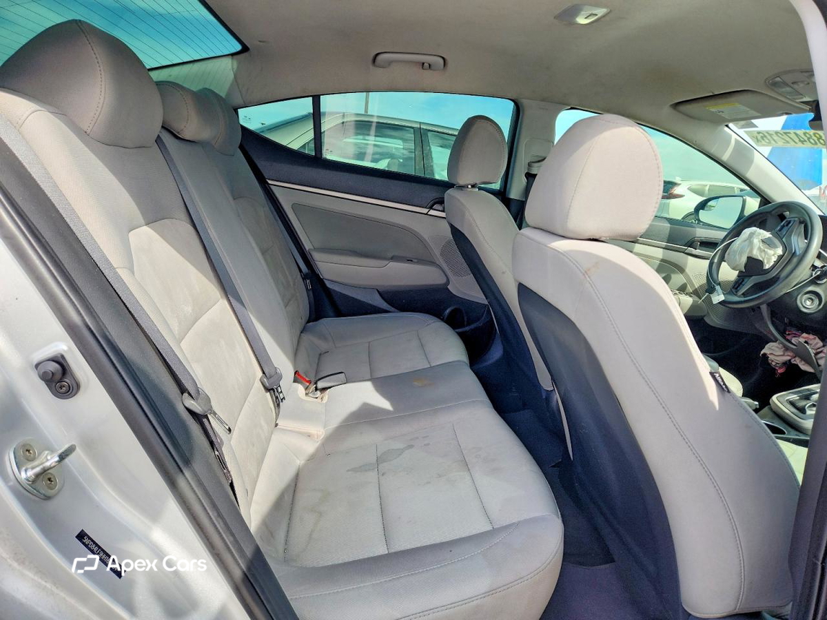 Hyundai Elantra 2017