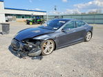 Tesla Model S 2015