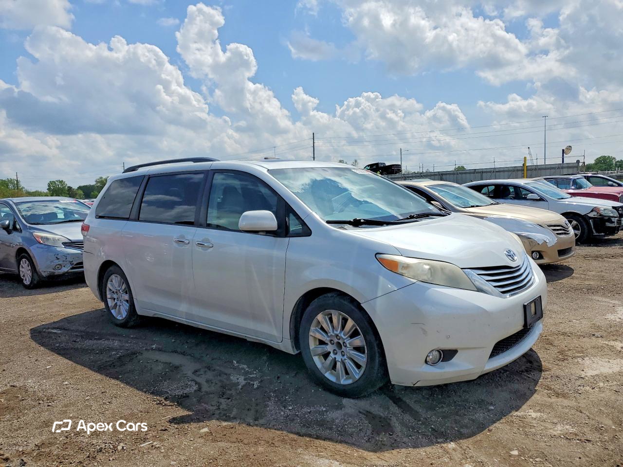 Toyota Sienna 2011