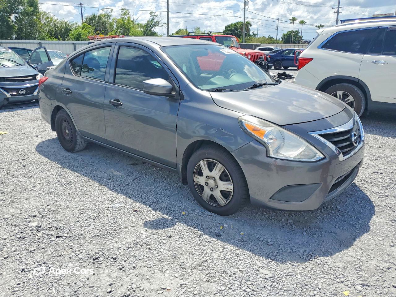 Nissan Versa 2016