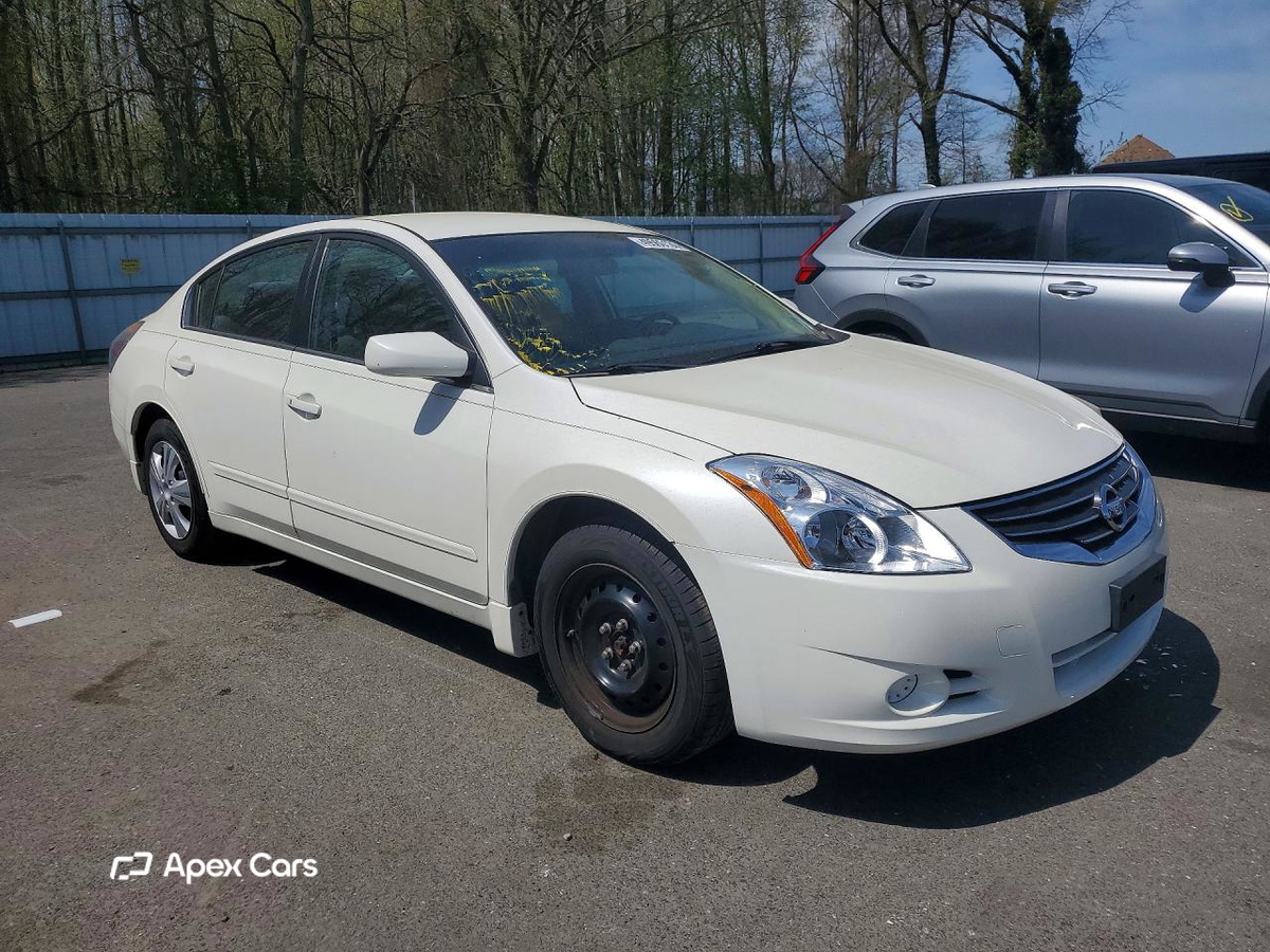 Nissan Altima 2012