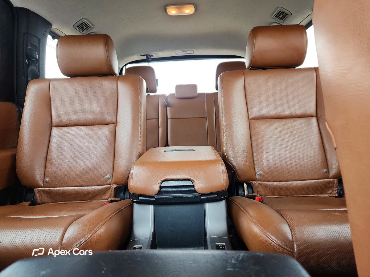 Toyota Sequoia 2012