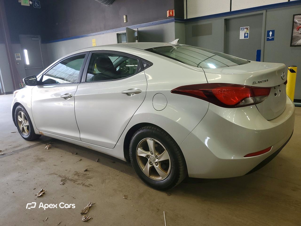 Hyundai Elantra 2015