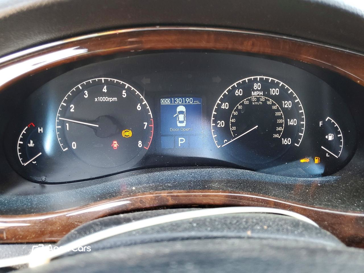 Hyundai Genesis 2011