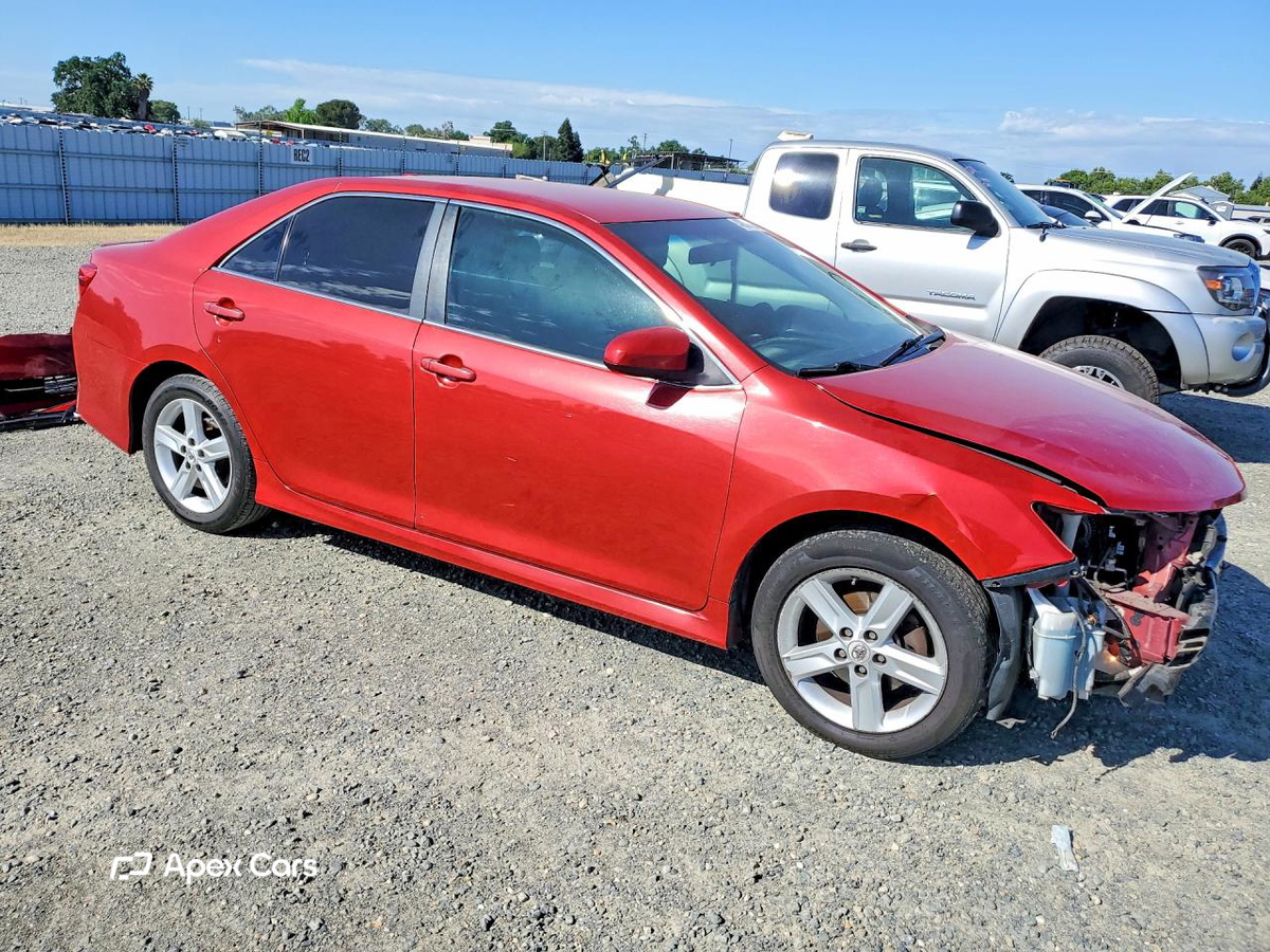 Toyota Camry 2012