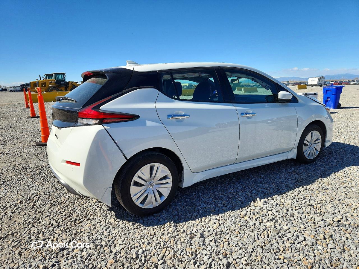 Nissan Leaf 2025