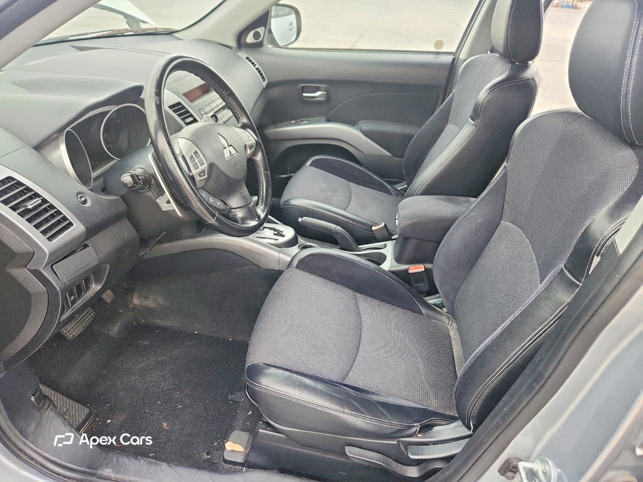 Mitsubishi Outlander 2010