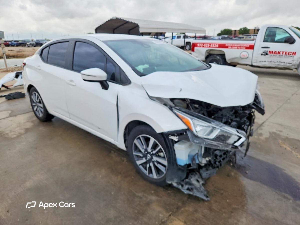 Nissan Versa 2021
