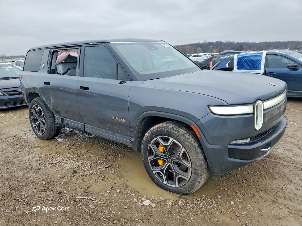 Rivian R1S 2023