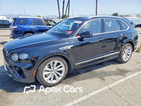 Bentley Bentayga 2024 - Image 1 of 13