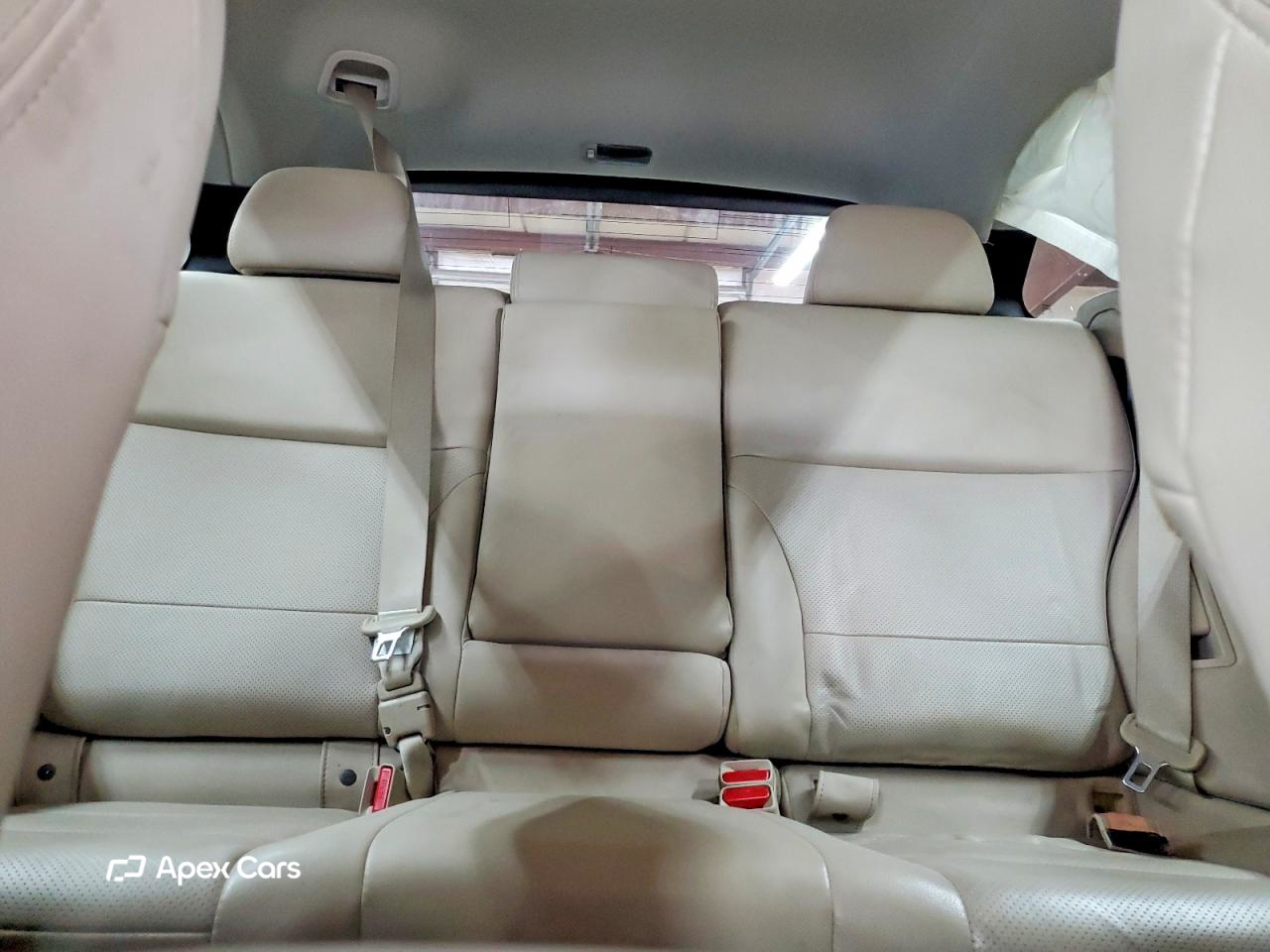 Subaru Outback 2015