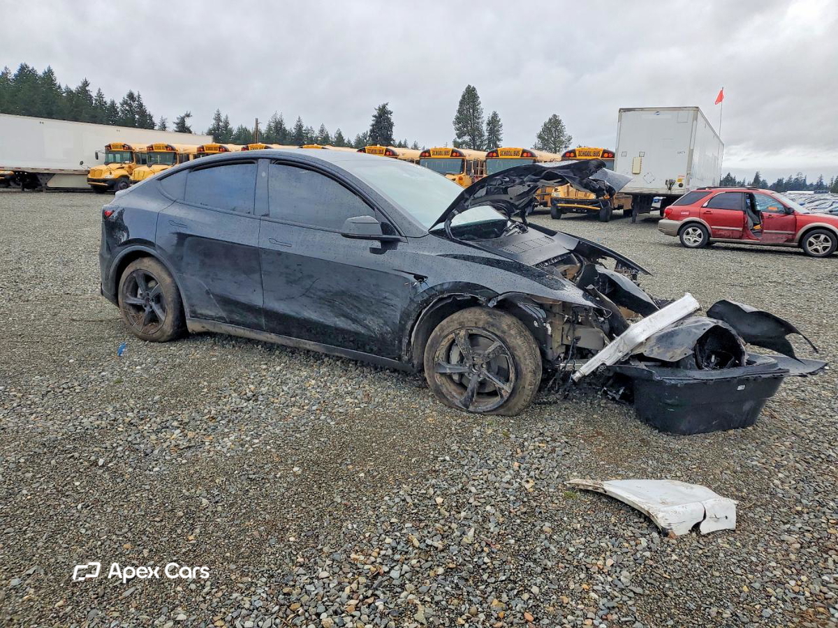Tesla Model Y 2026