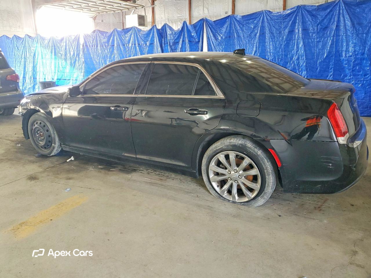 Chrysler 300 2017