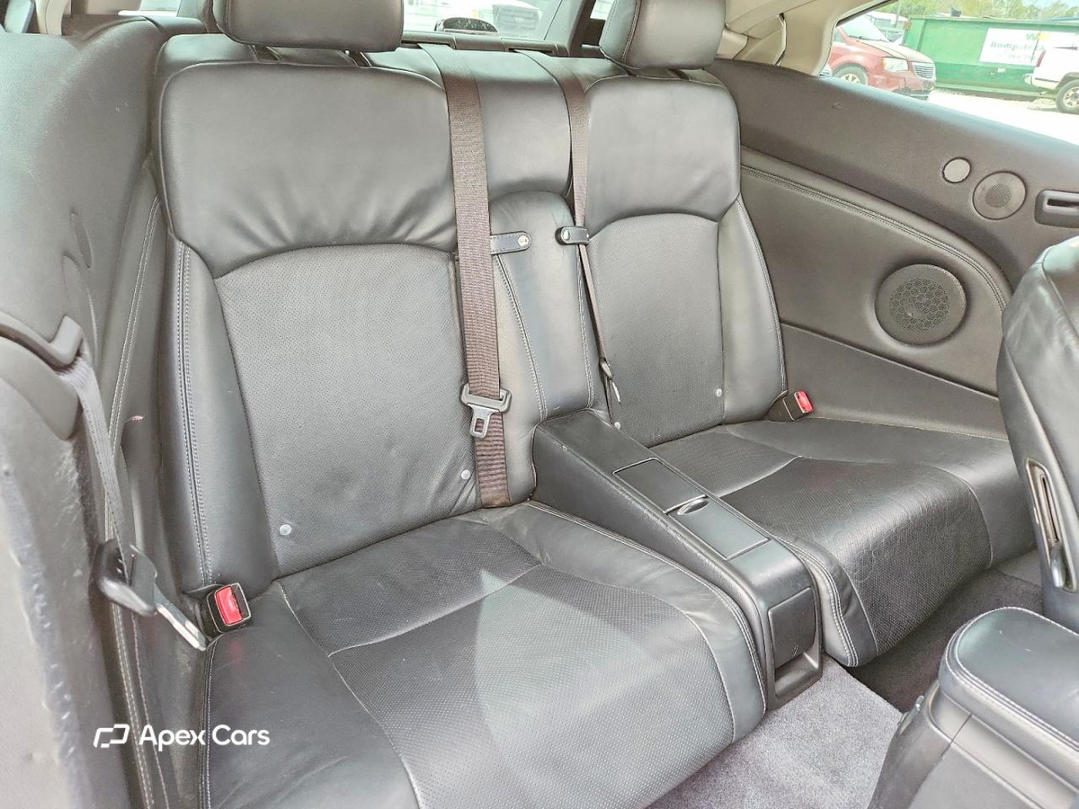 Lexus IS 2010