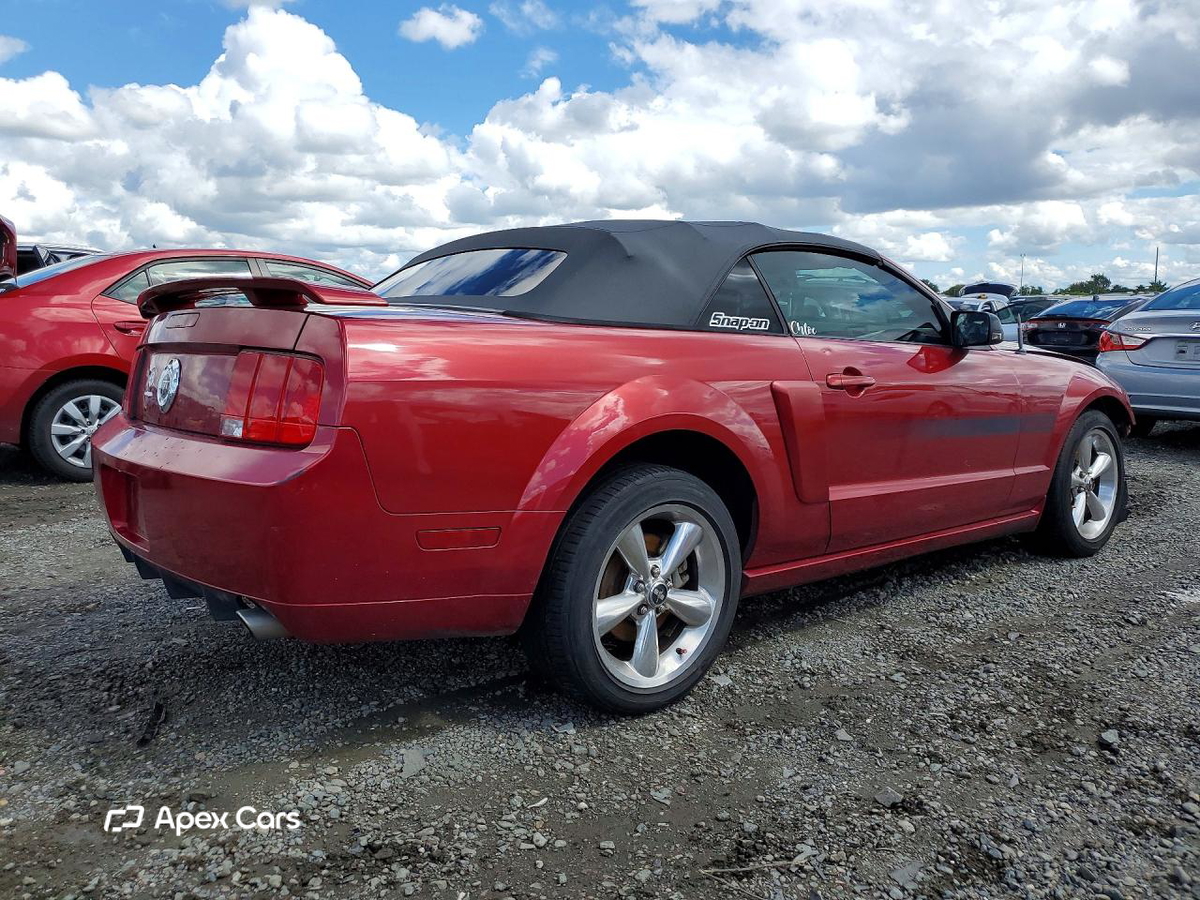 Ford Mustang 2007