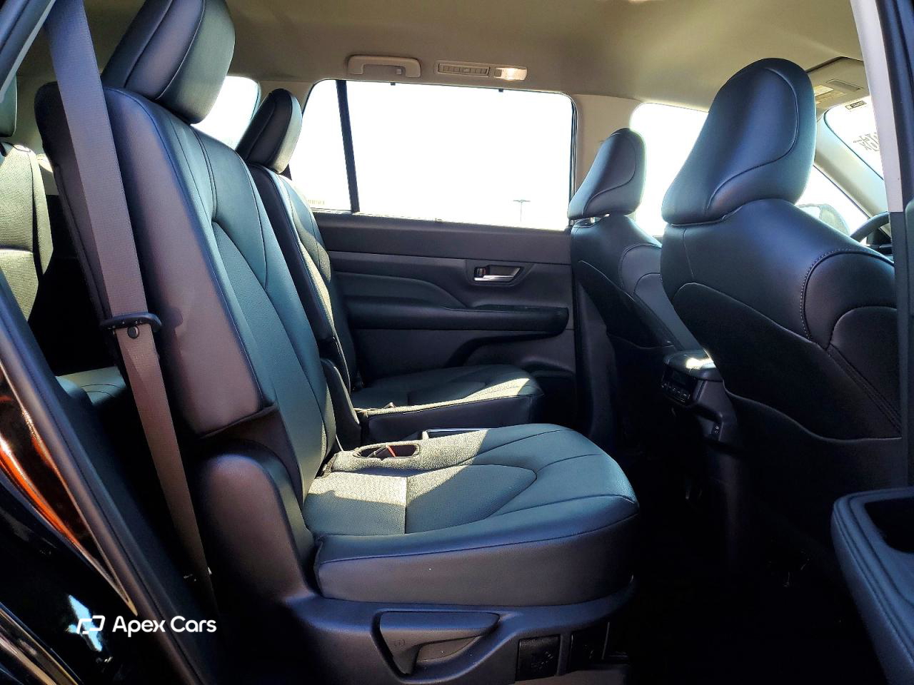 Toyota Highlander 2025