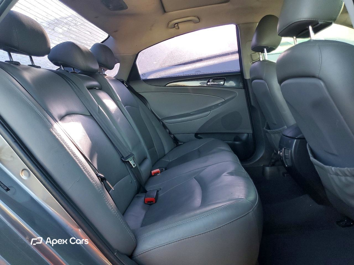 Hyundai Sonata 2012
