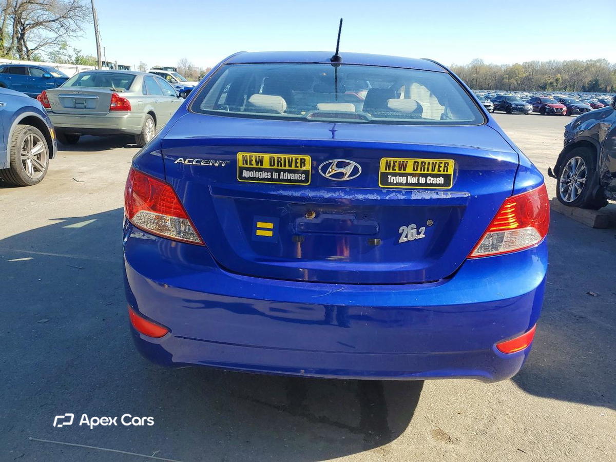 Hyundai Accent 2012
