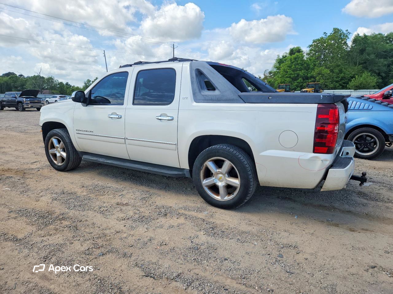 Chevrolet Avalanche 2011