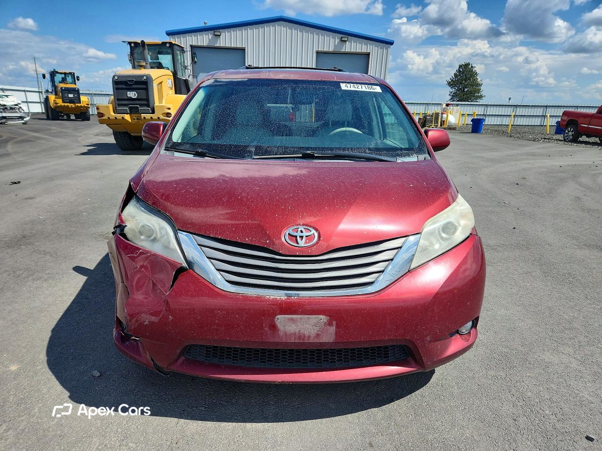 Toyota Sienna 2012