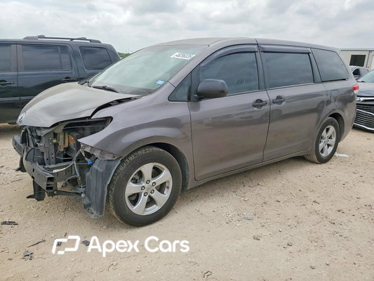Toyota Sienna 2013 - Image 1 of 14
