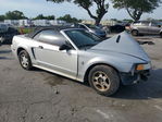 Ford Mustang 2000