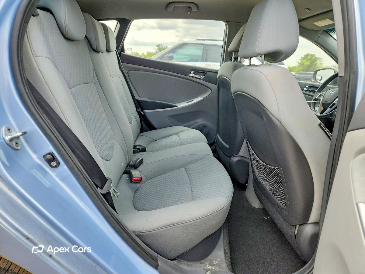 Hyundai Accent 2012