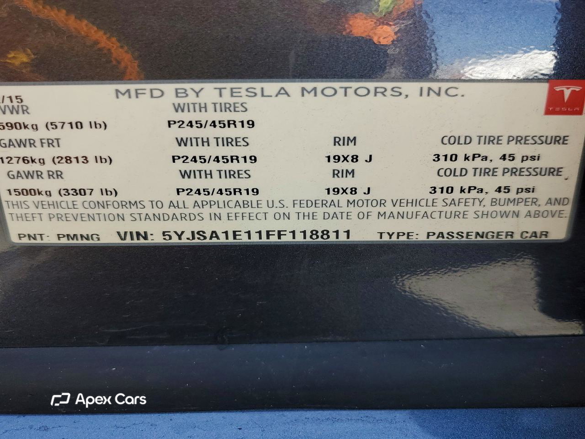 Tesla Model S 2015