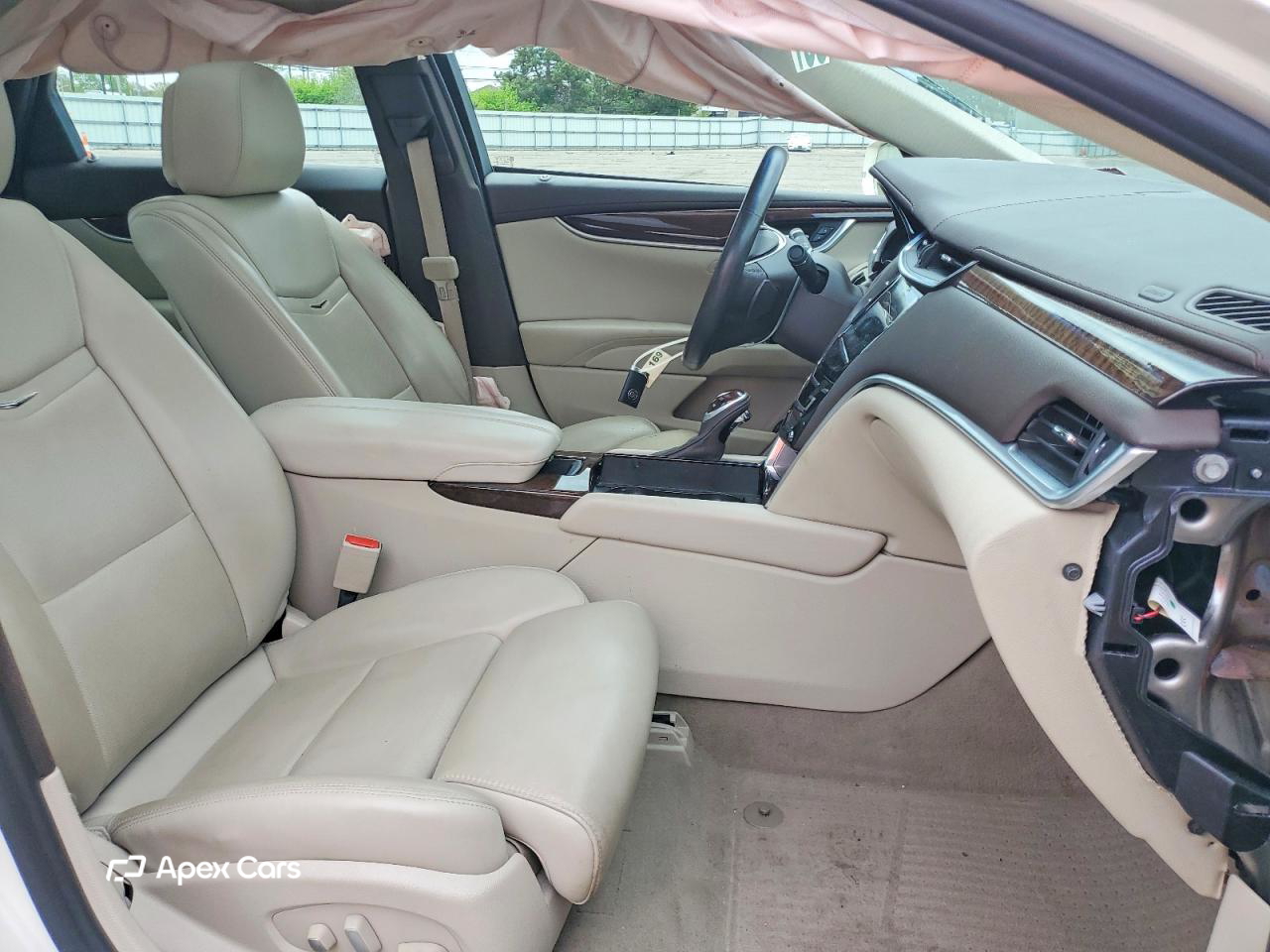Cadillac XTS 2013