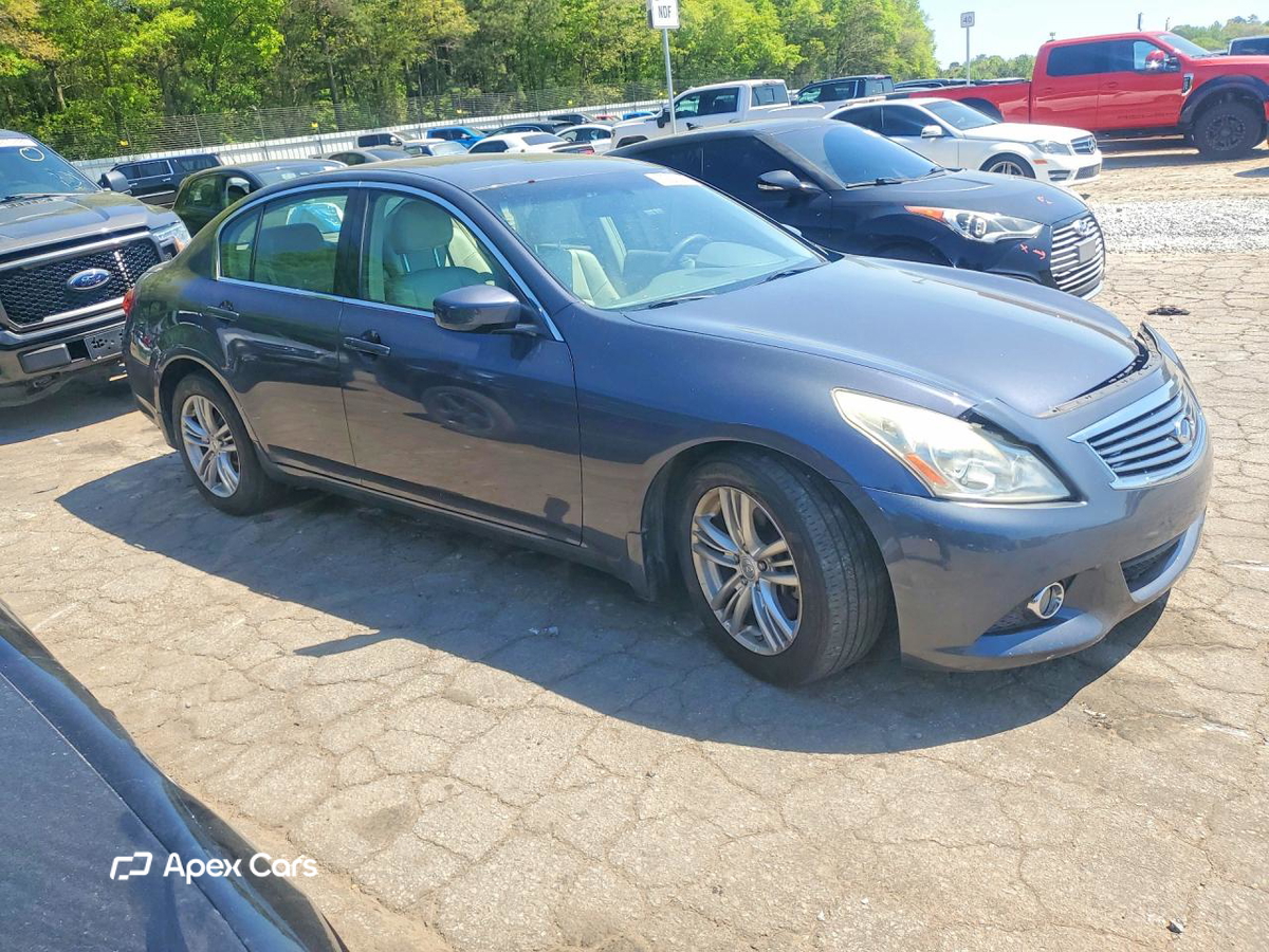 Infiniti G 2011