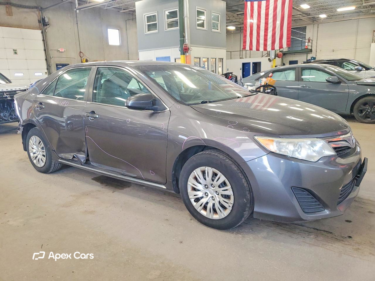 Toyota Camry 2014