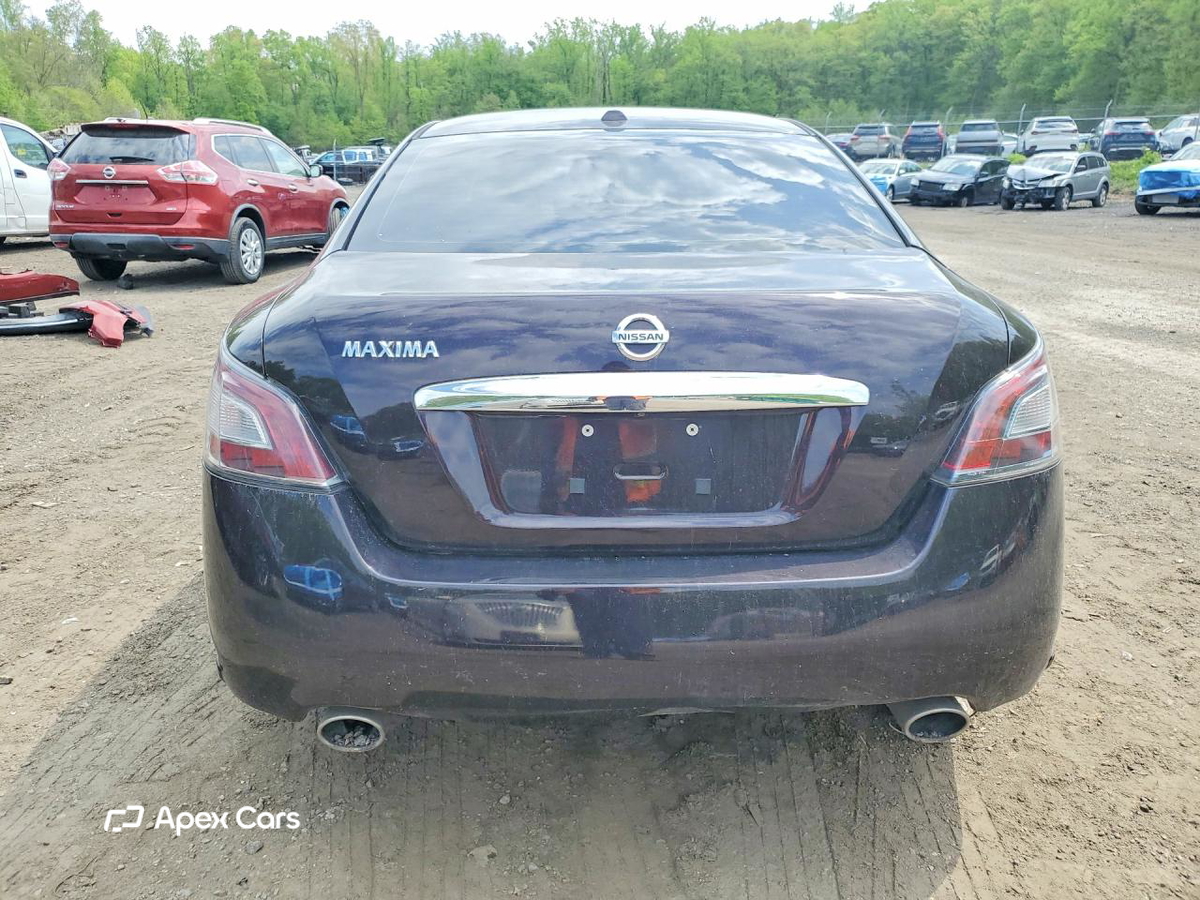 Nissan Maxima 2014