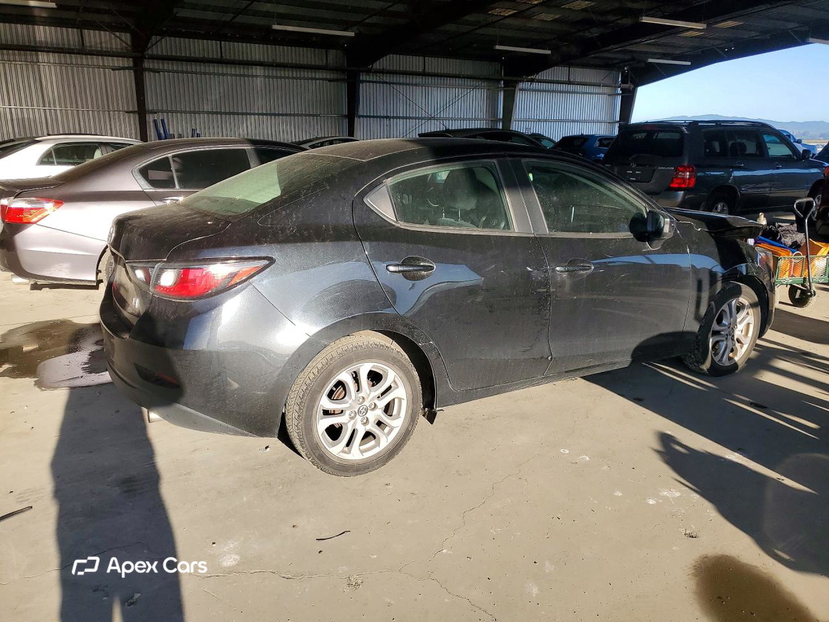 Scion iA 2016