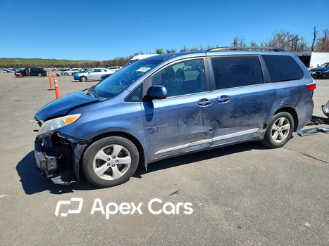 Toyota Sienna 2015 - Image 1 of 13