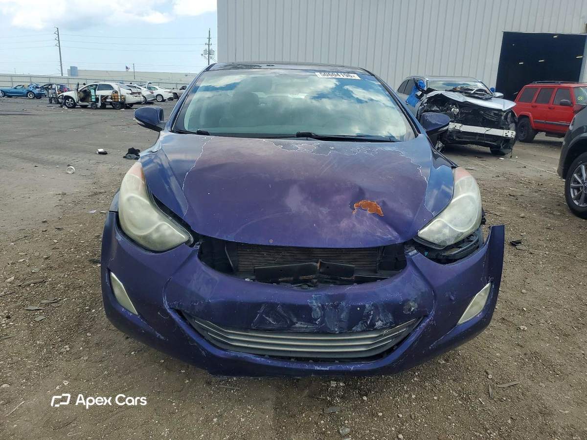 Hyundai Elantra 2012