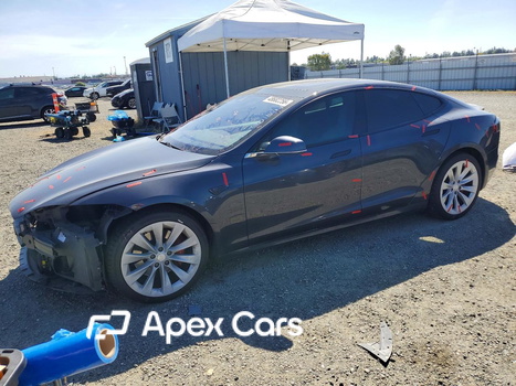 Tesla Model S 2016 - Image 1 of 12