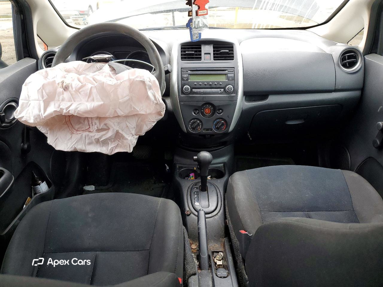 Nissan Versa 2016