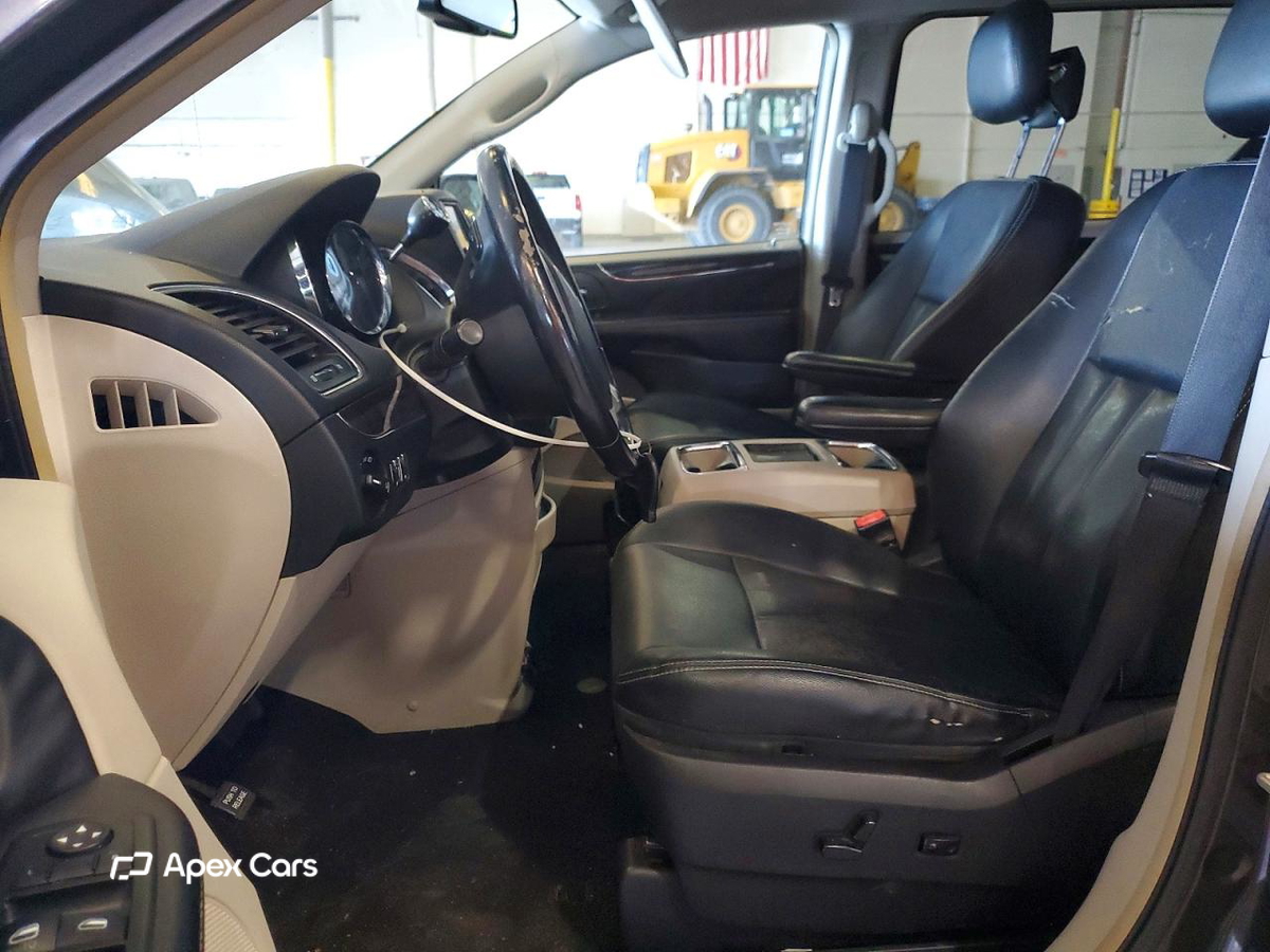 Chrysler Voyager 2015