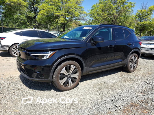 Volvo XC40 2023 - Image 1 of 13