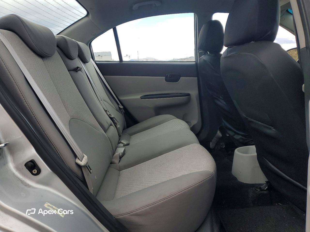 Hyundai Accent 2011