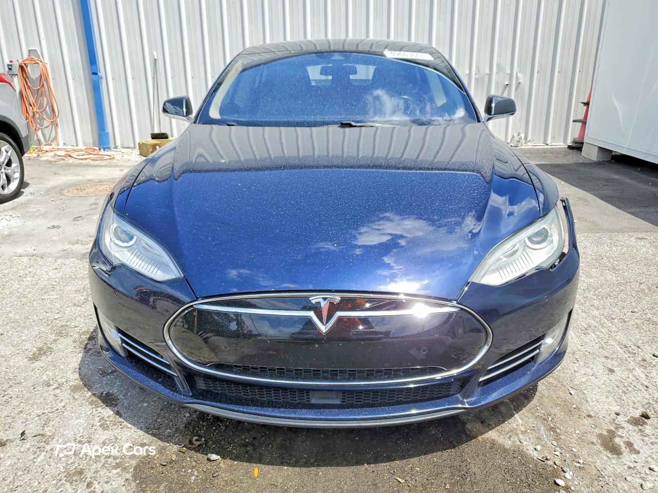 Tesla Model S 2015