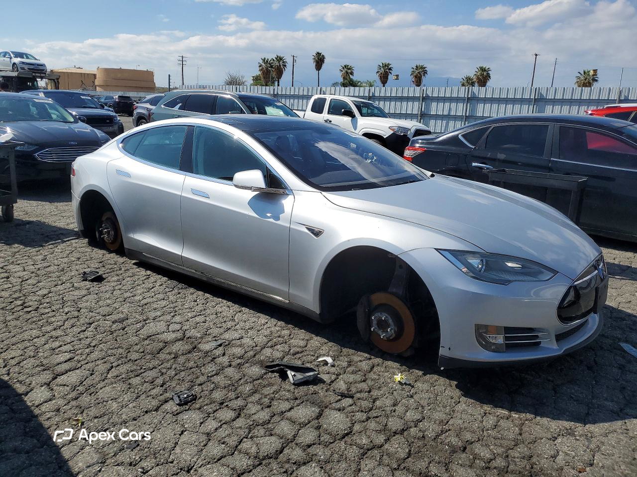 Tesla Model S 2013