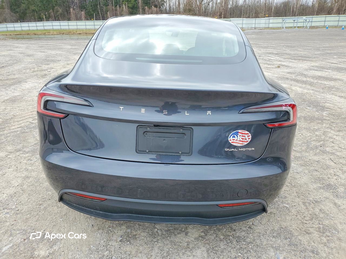Tesla Model 3 2025