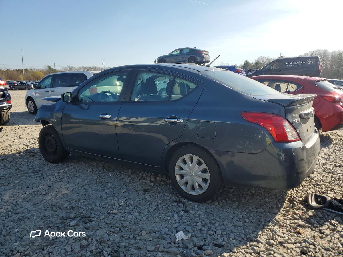 Nissan Versa 2016