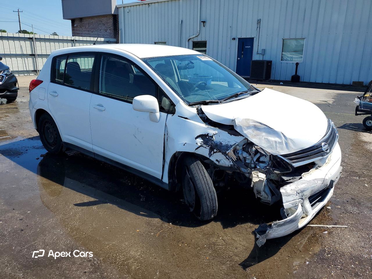Nissan Versa 2012