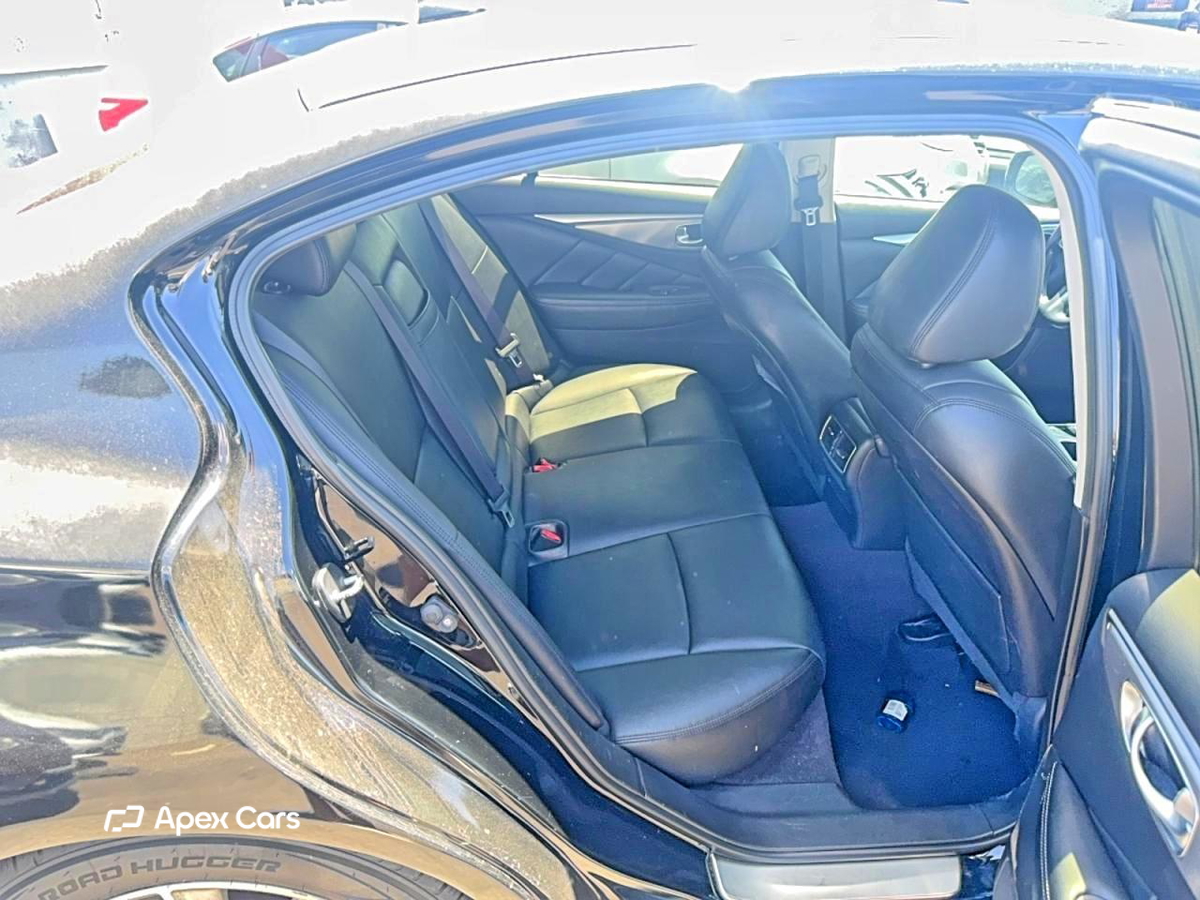 Infiniti Q50 2015