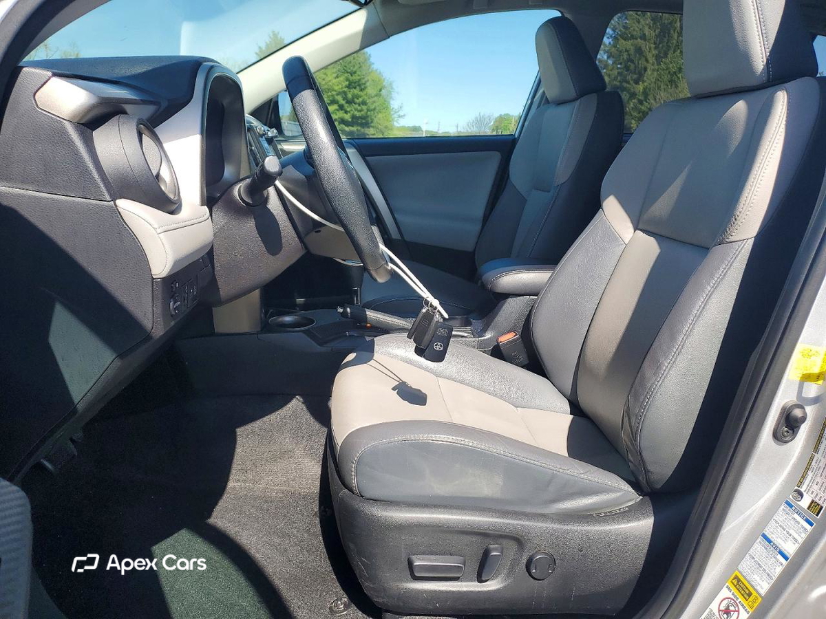 Toyota RAV 4 2015
