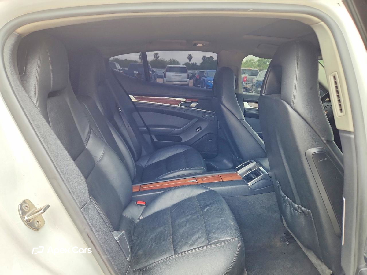 Porsche Panamera 2011